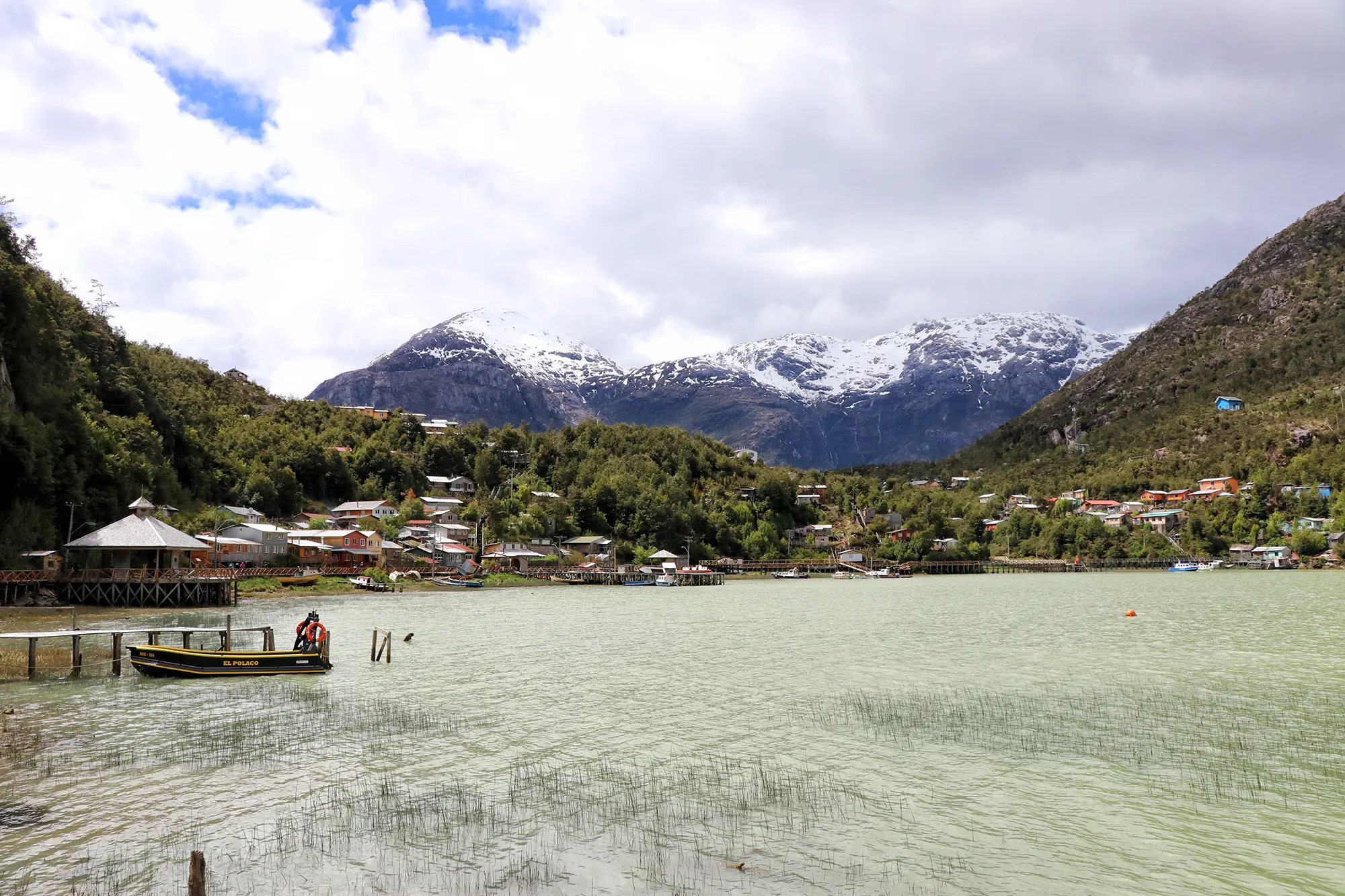 Caleta Tortel, Chili